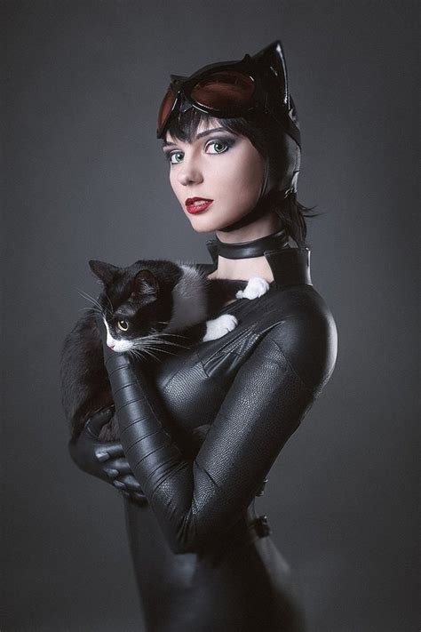 They made catwoman too sexy in this game